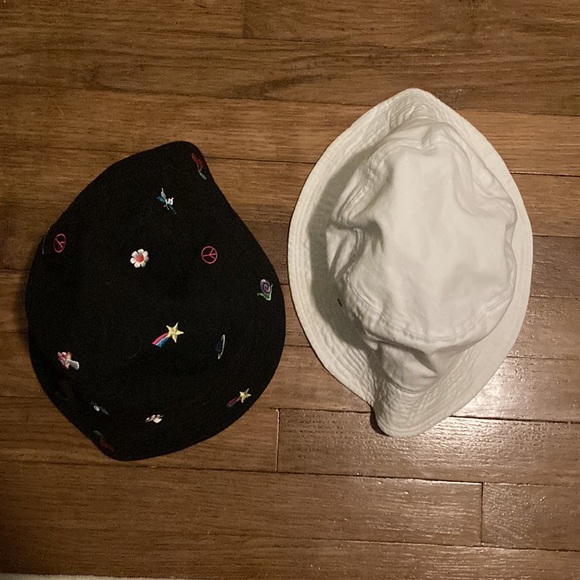 2PACK Bucket Hat Black & White Styled - Picture 4 of 4